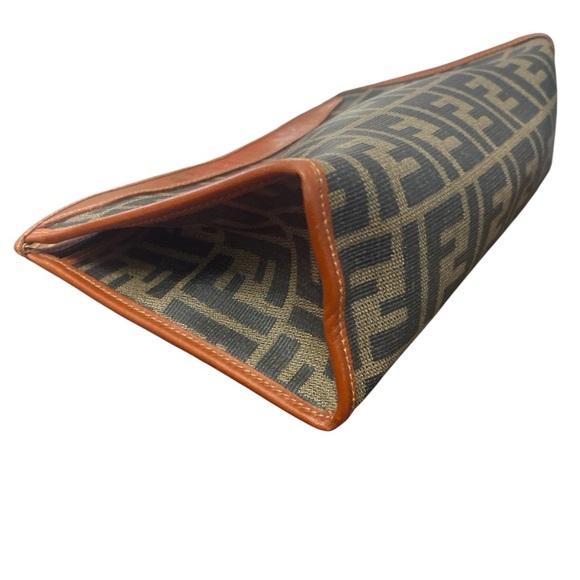 Fendi Clutch - Picture 2 of 9